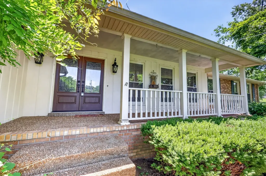 111 Countrywood Drive Lebanon TN 37087