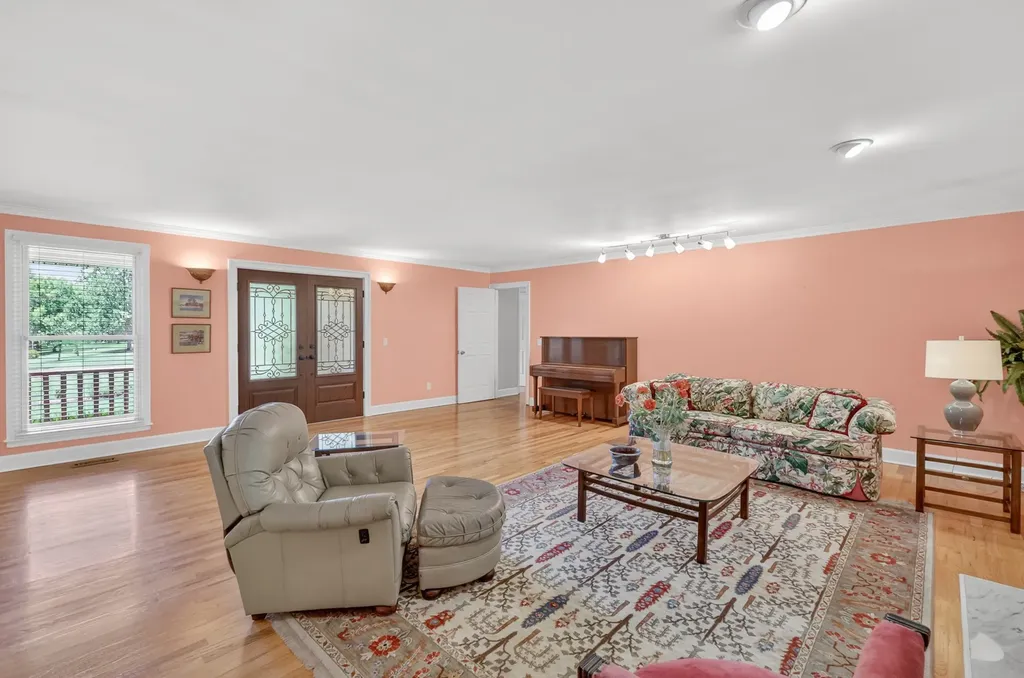 111 Countrywood Drive Lebanon TN 37087
