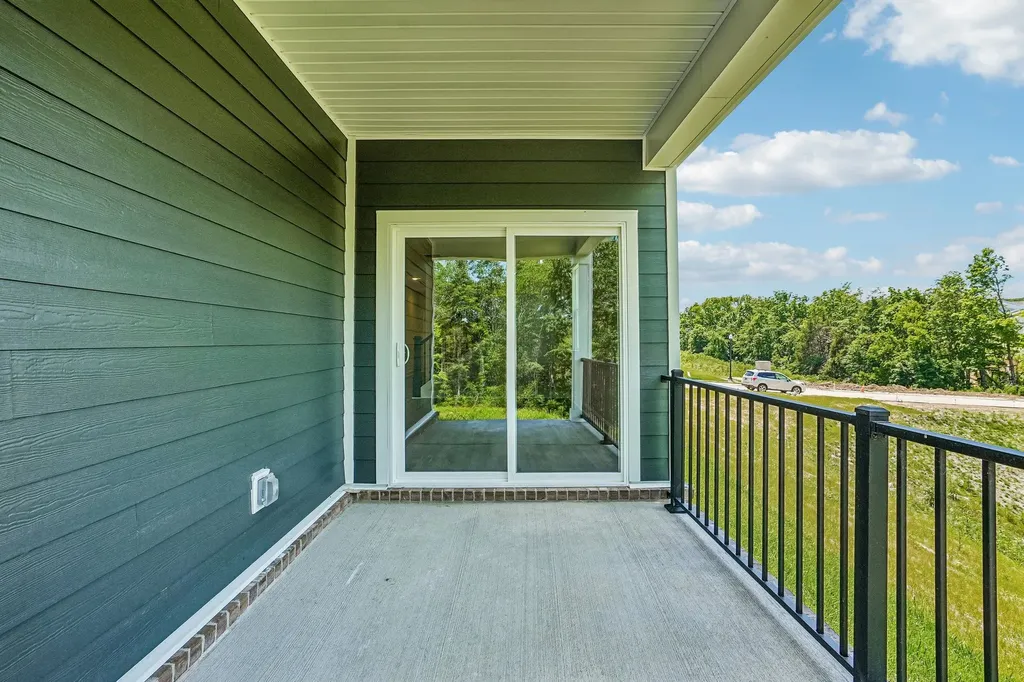 1083 Large Poppy Drive La Vergne TN 37086