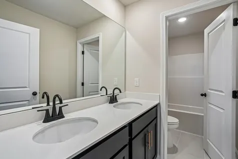 1083 Large Poppy Drive La Vergne TN 37086