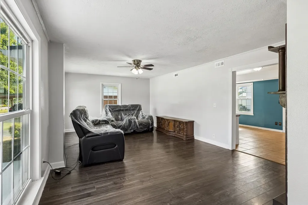 312 Hinson Street Hohenwald TN 38462
