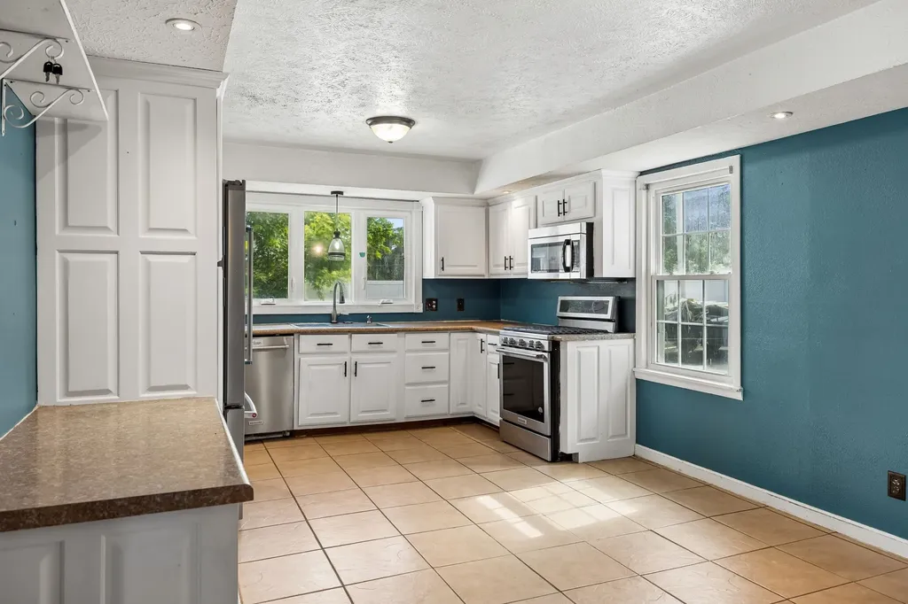 312 Hinson Street Hohenwald TN 38462