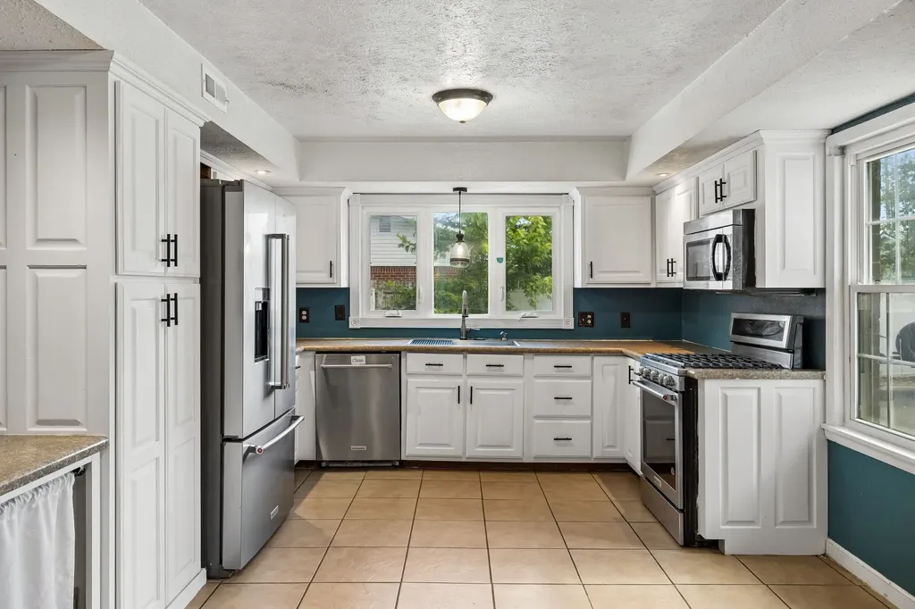 312 Hinson Street Hohenwald TN 38462