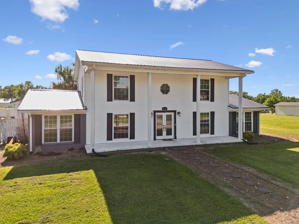 312 Hinson Street Hohenwald TN 38462