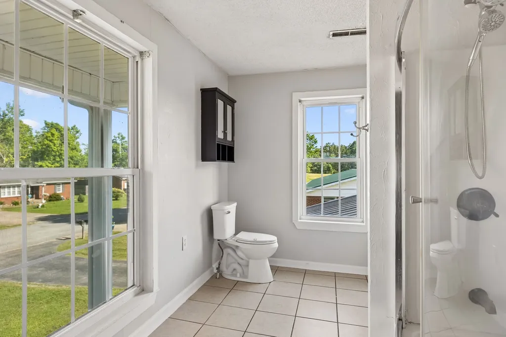 312 Hinson Street Hohenwald TN 38462