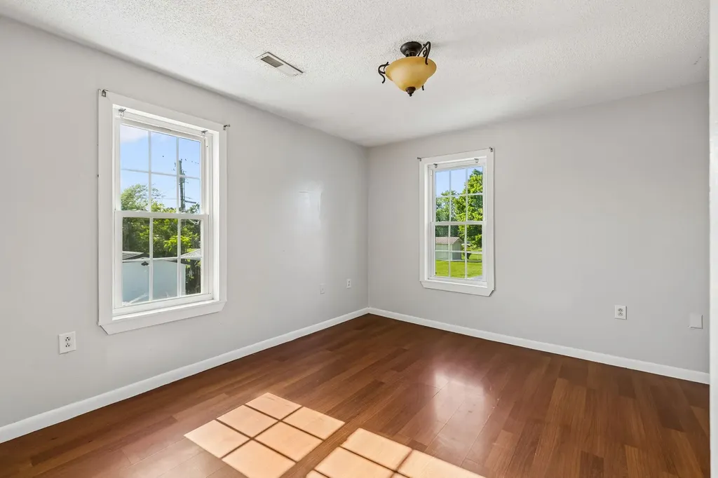 312 Hinson Street Hohenwald TN 38462