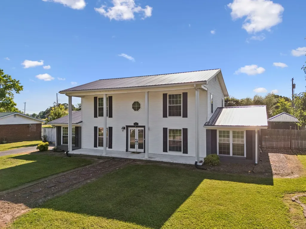 312 Hinson Street Hohenwald TN 38462