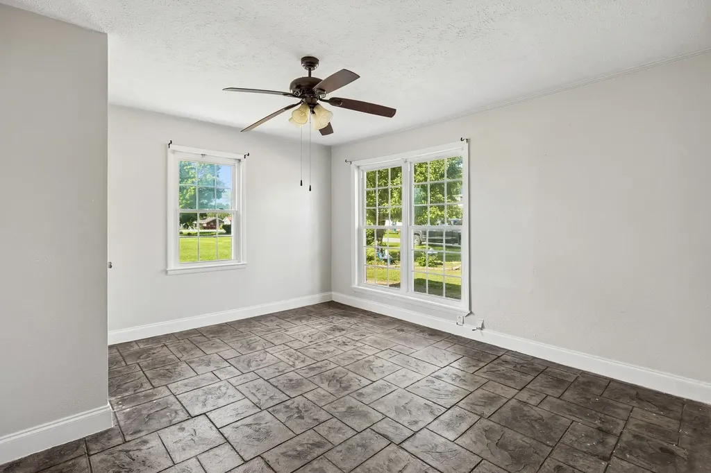 312 Hinson Street Hohenwald TN 38462