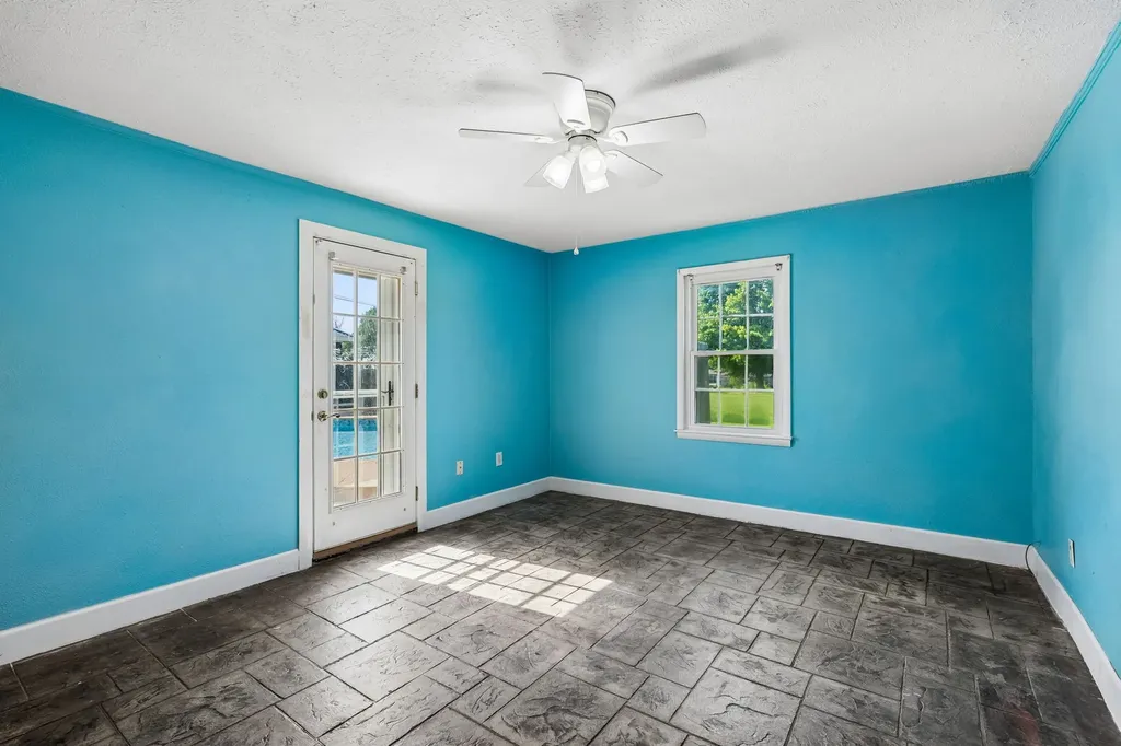 312 Hinson Street Hohenwald TN 38462