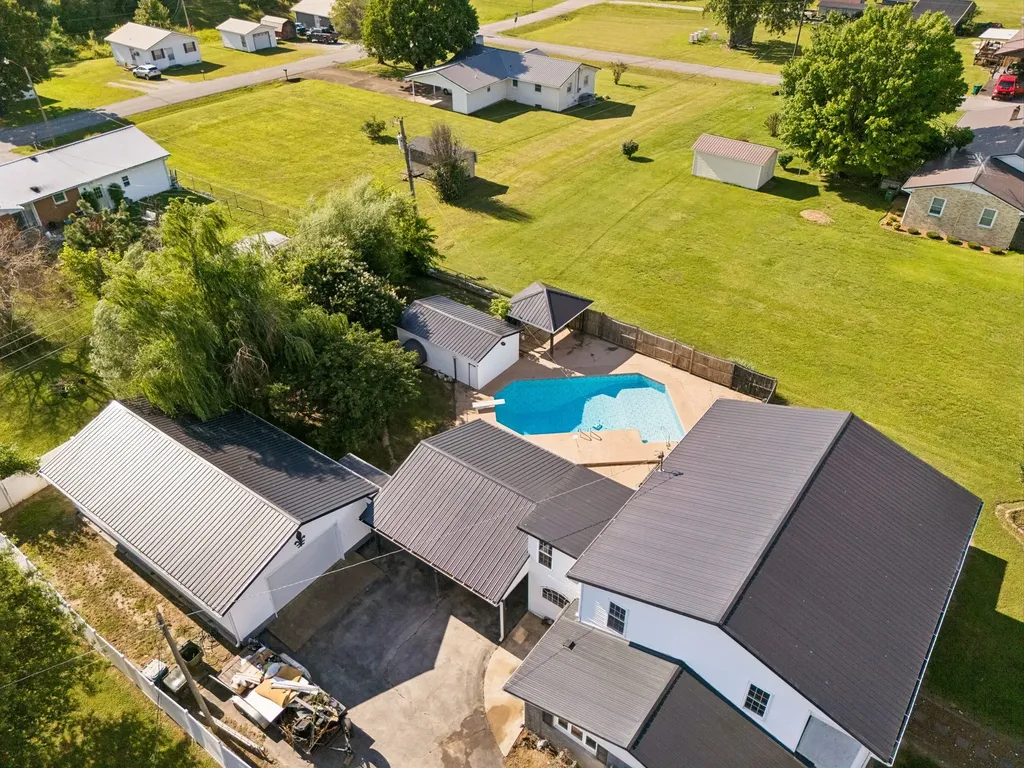 312 Hinson Street Hohenwald TN 38462