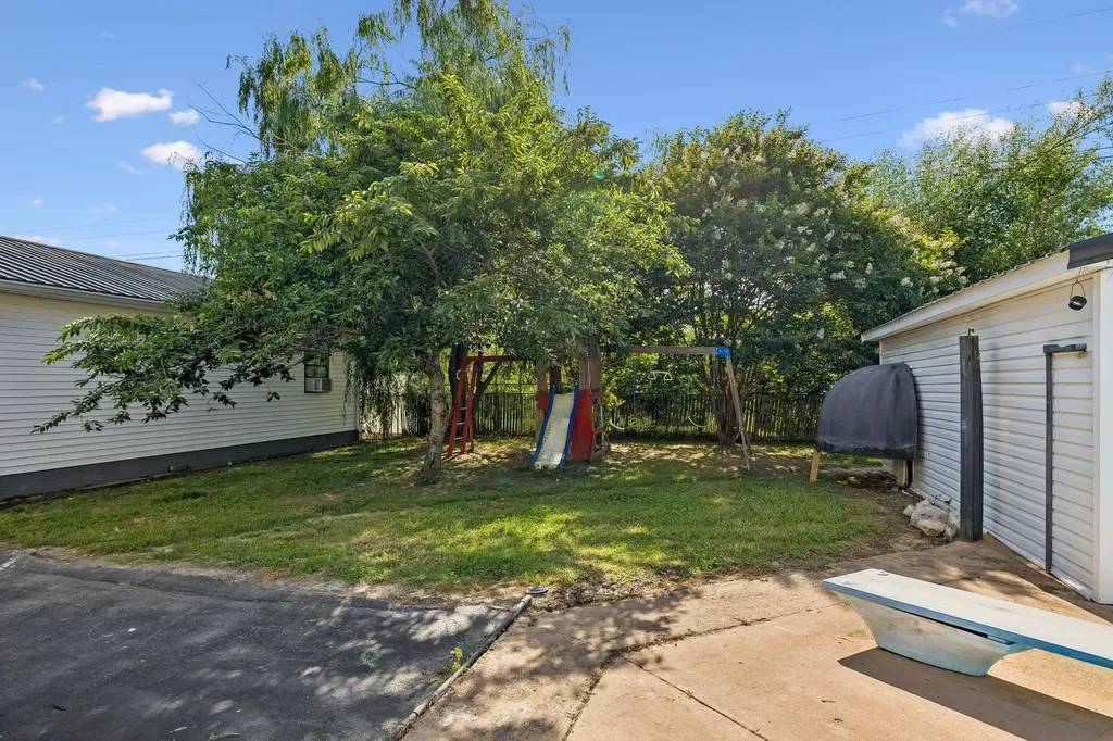 312 Hinson Street Hohenwald TN 38462