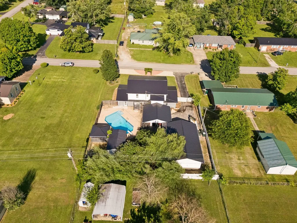 312 Hinson Street Hohenwald TN 38462