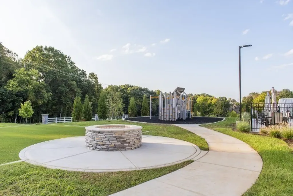 460 Tomlinson Pointe Drive Mount Juliet TN 37122