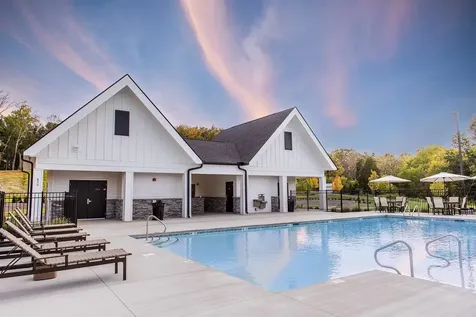 450 Tomlinson Pointe Drive Mount Juliet TN 37122