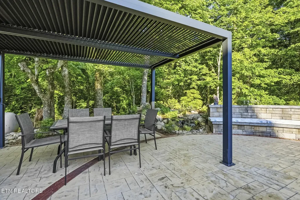 824 Midway Road Strawberry Plains TN 37871