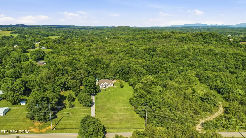 824 Midway Road Strawberry Plains TN 37871