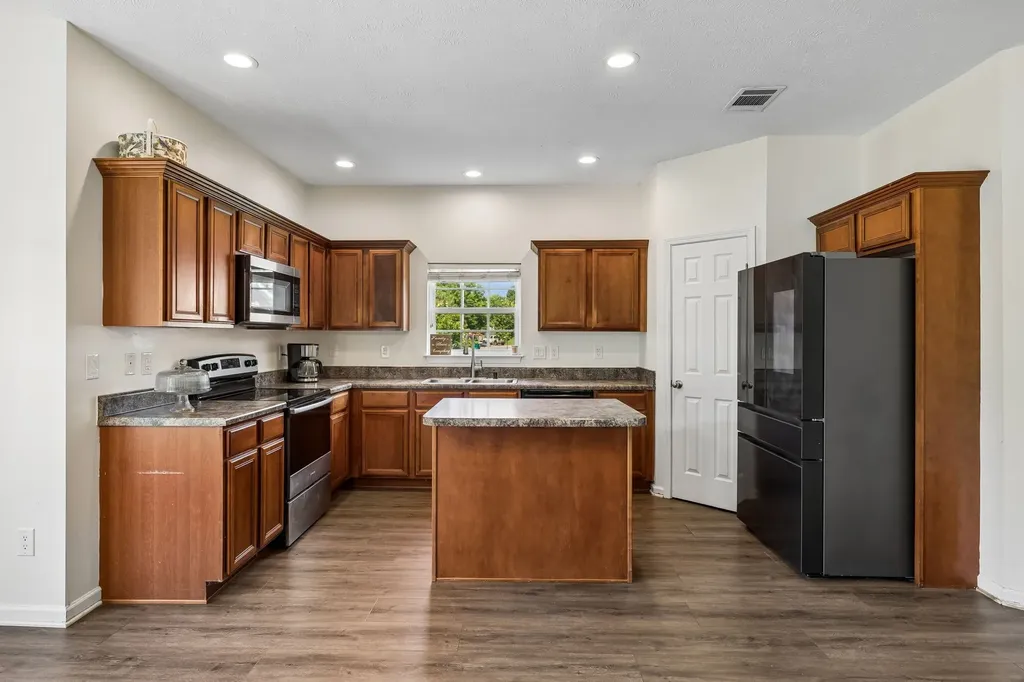 3005 Ping Court Spring Hill TN 37174