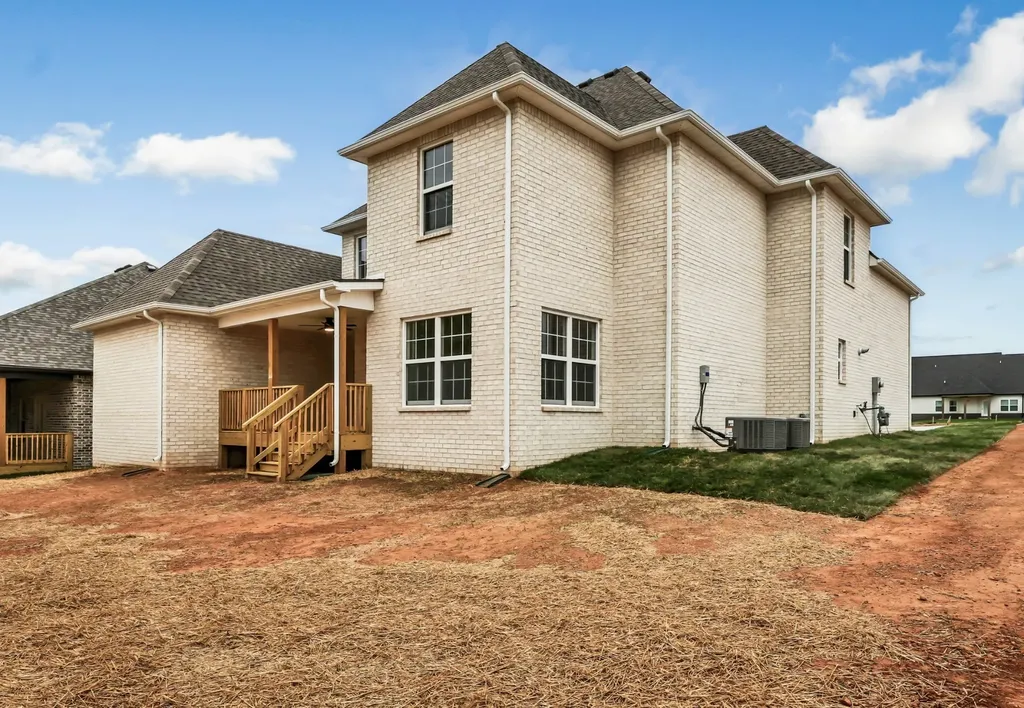 1338 English Oak Drive Clarksville TN 37043