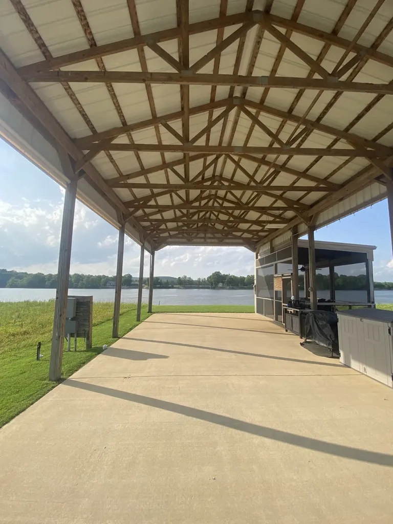1139 River Front Drive Clifton TN 38425