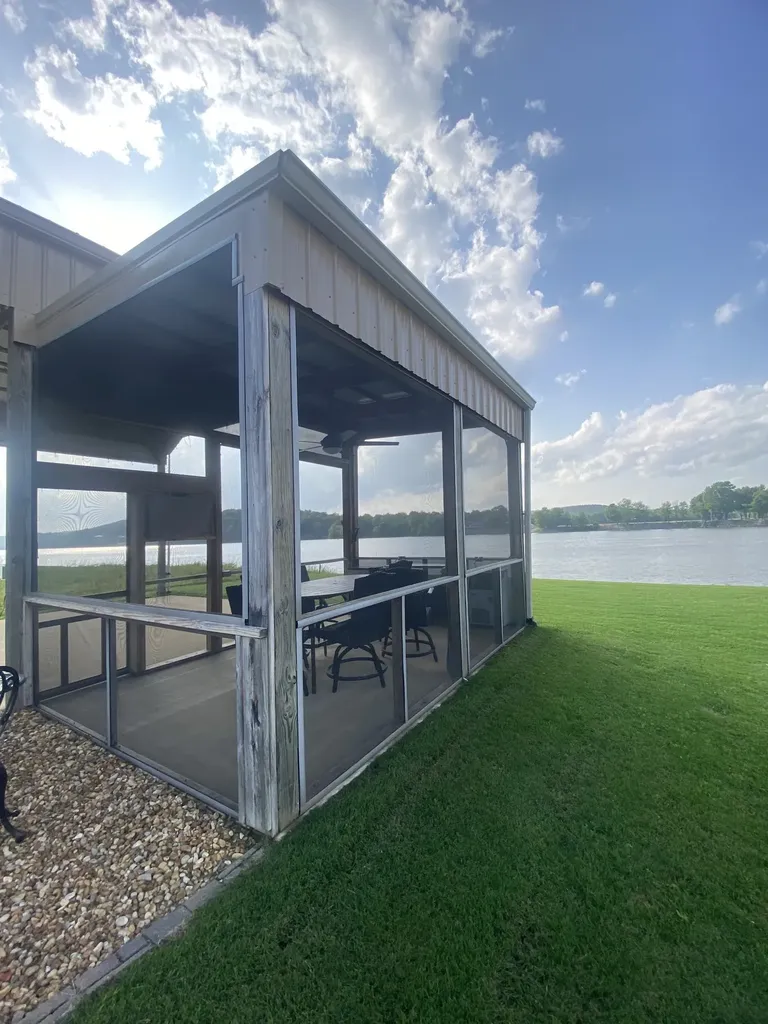 1139 River Front Drive Clifton TN 38425