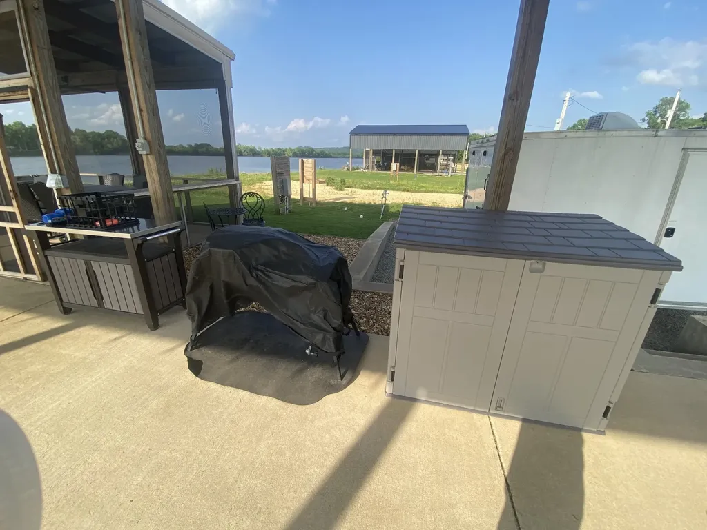 1139 River Front Drive Clifton TN 38425