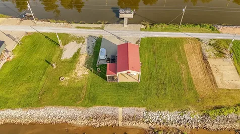 1139 River Front Drive Clifton TN 38425