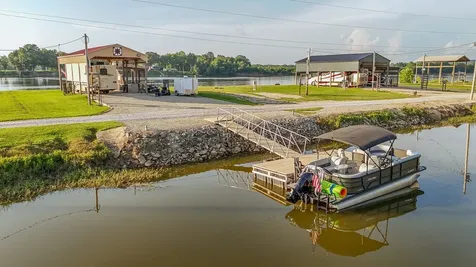 1139 River Front Drive Clifton TN 38425