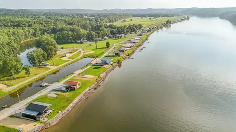 1139 River Front Drive Clifton TN 38425