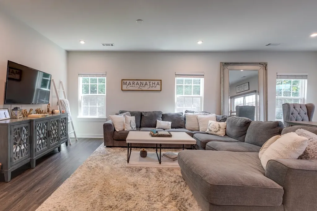 467 Chinook Drive Antioch TN 37013
