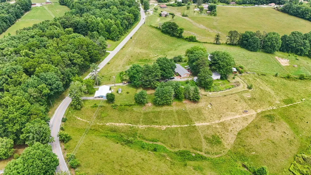 2658 Pickett Park Highway Jamestown TN 38556