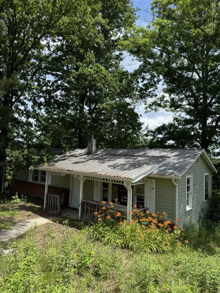 2658 Pickett Park Highway Jamestown TN 38556