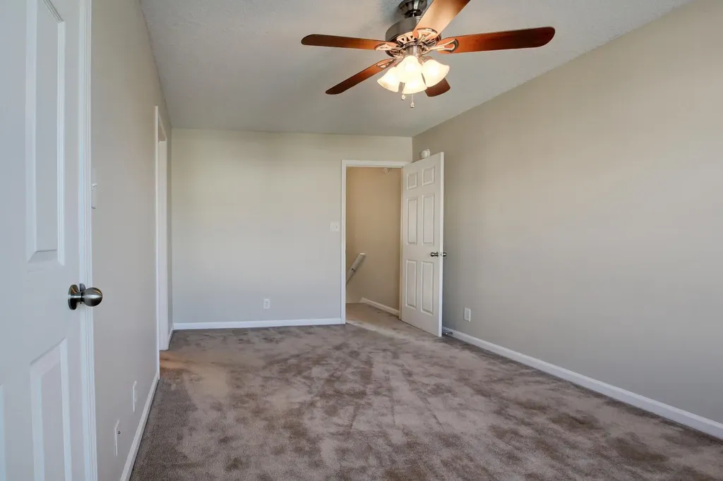 112 Alexander Boulevard Clarksville TN 37040