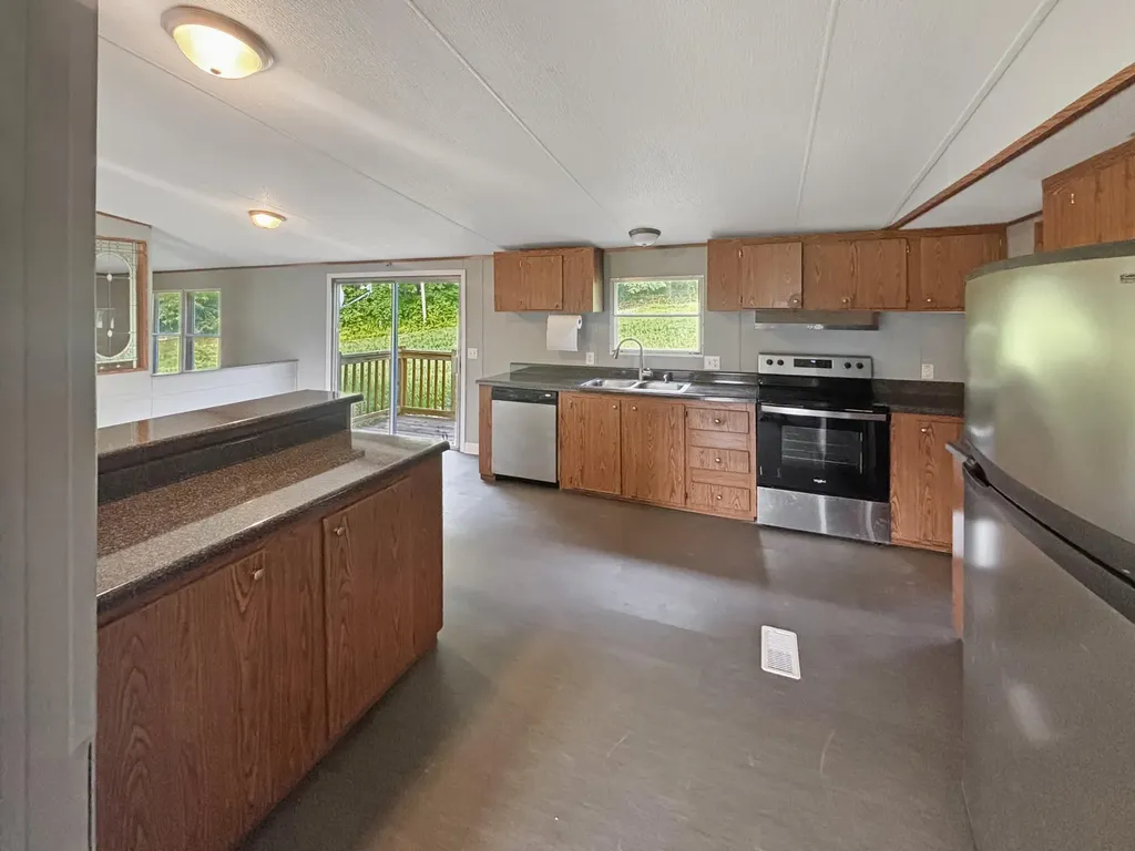 979 Oak Manor Drive, SE Cleveland TN 37323