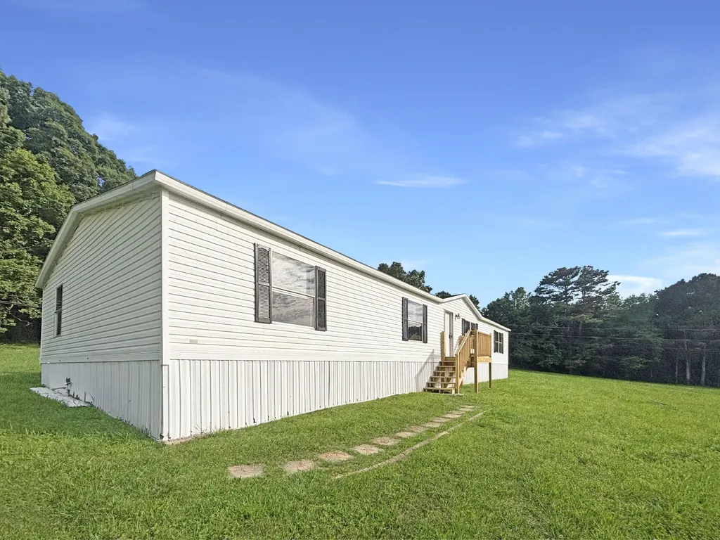 979 Oak Manor Drive, SE Cleveland TN 37323