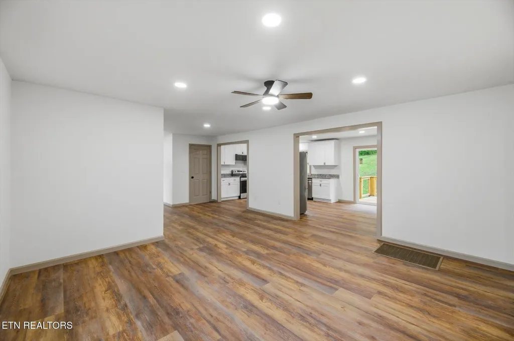 114 Alford Street Athens TN 37303