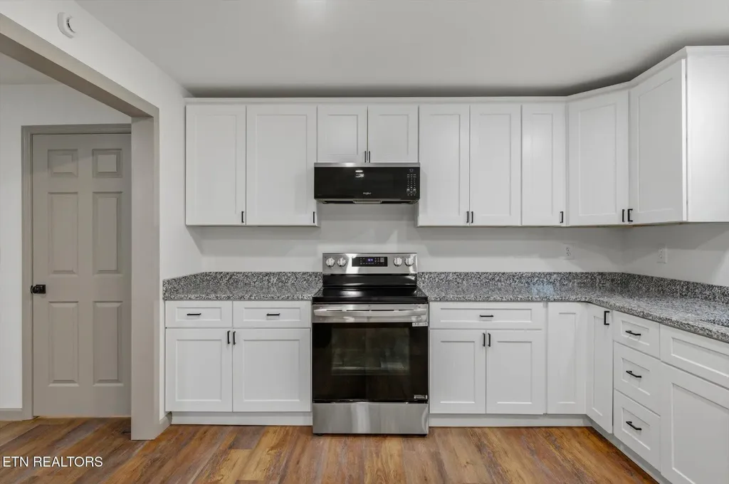 114 Alford Street Athens TN 37303