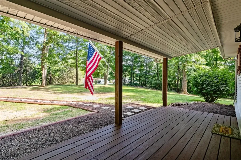 10808 Missionary Ridge Road Bon Aqua TN 37025