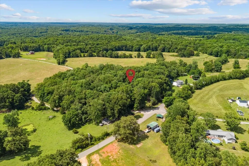 10808 Missionary Ridge Road Bon Aqua TN 37025