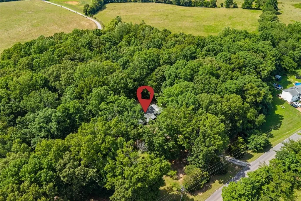 10808 Missionary Ridge Road Bon Aqua TN 37025