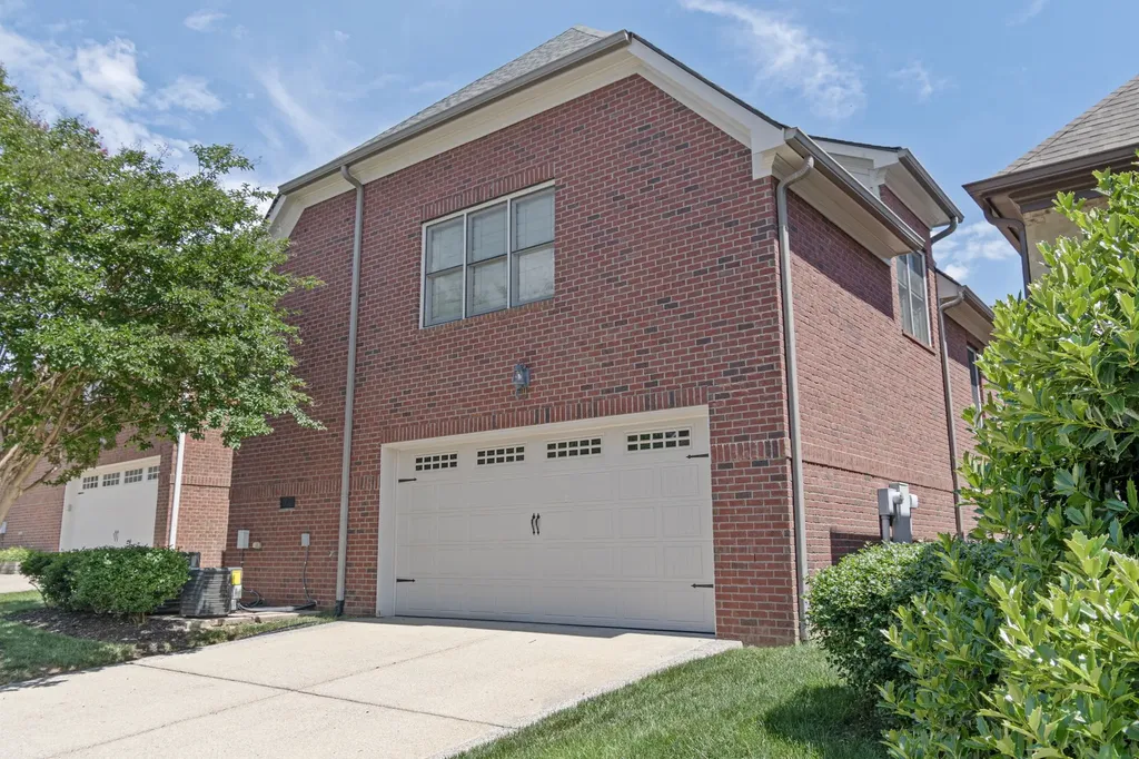 3068 Americus Drive Thompsons Station TN 37179