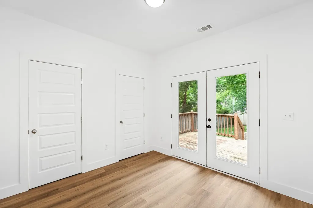530 Raymond Street Nashville TN 37211