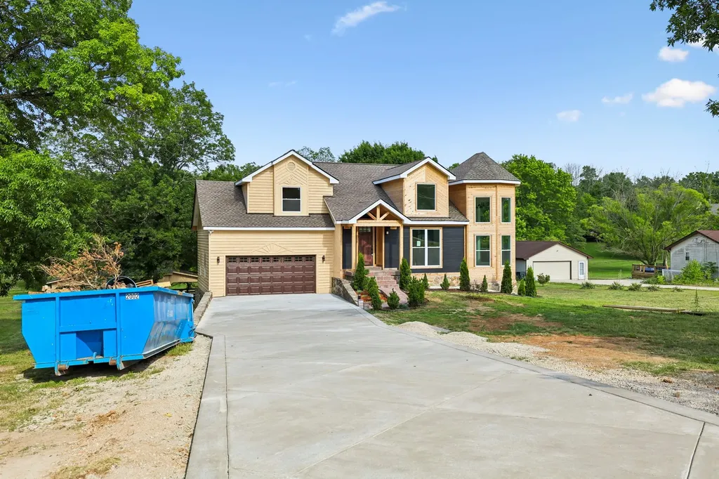 407 Bluegrass Court Lebanon TN 37090