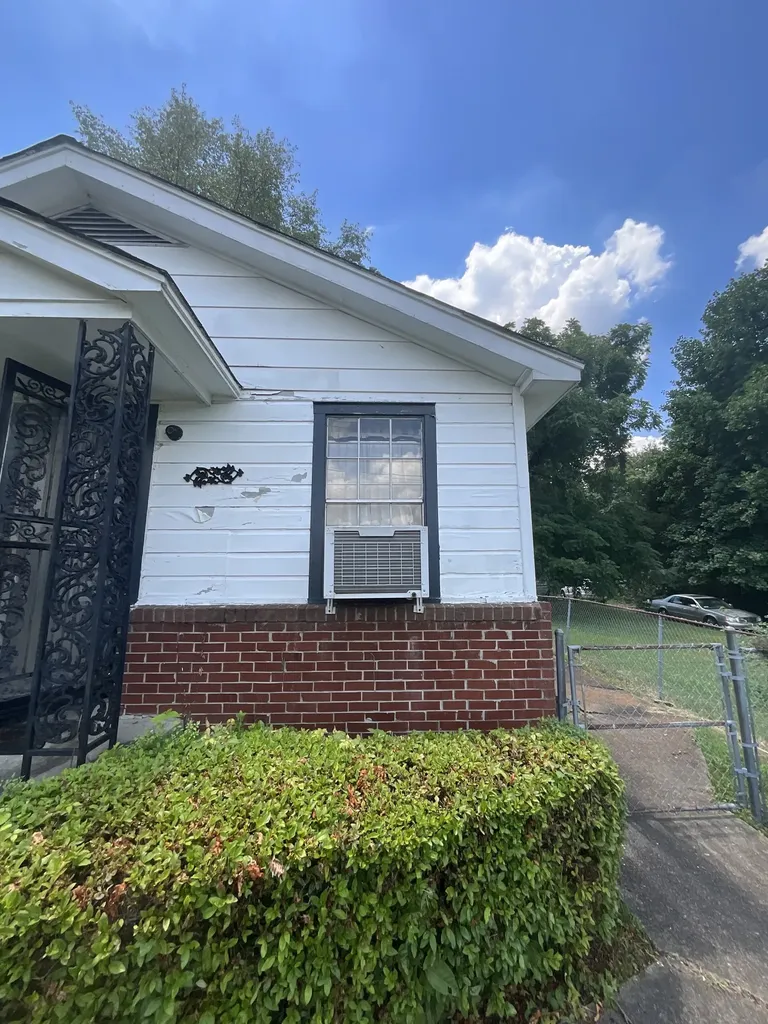 1455 Effie Road Memphis TN 38106