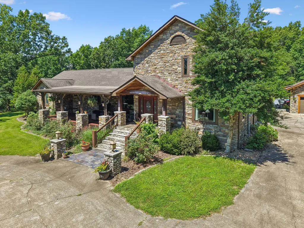 95 Bowman Court Waverly TN 37185