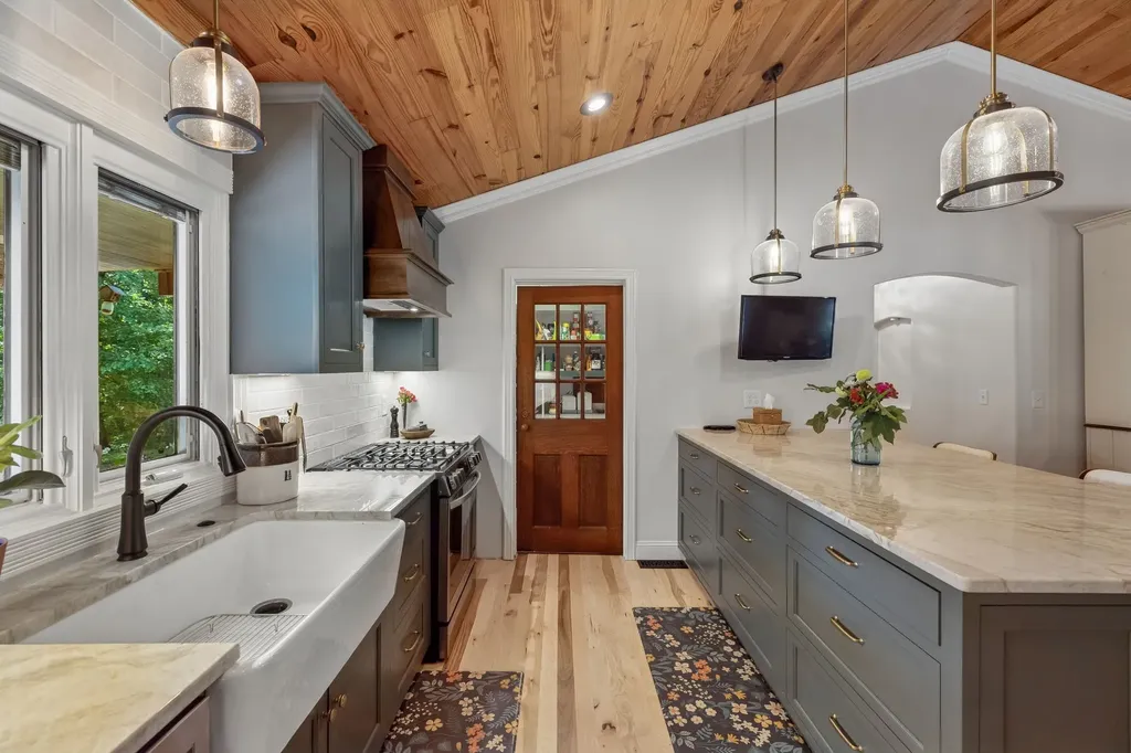 95 Bowman Court Waverly TN 37185