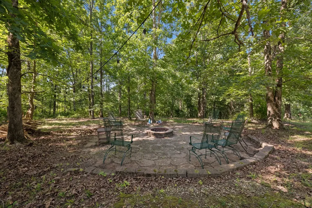 95 Bowman Court Waverly TN 37185