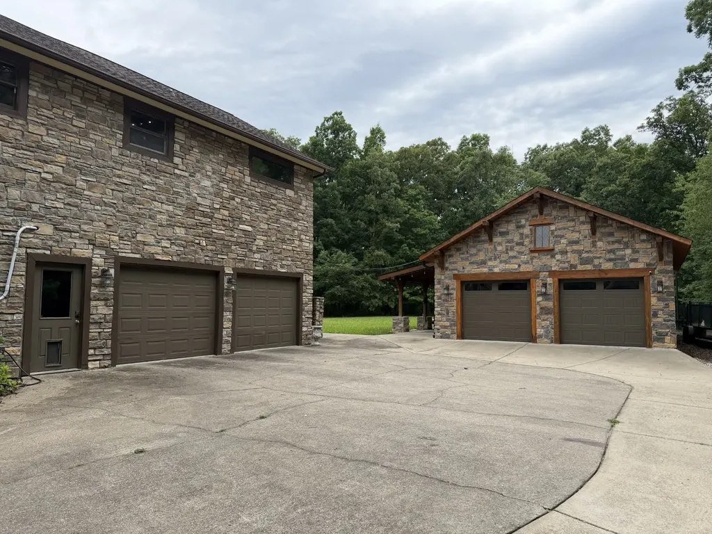 95 Bowman Court Waverly TN 37185