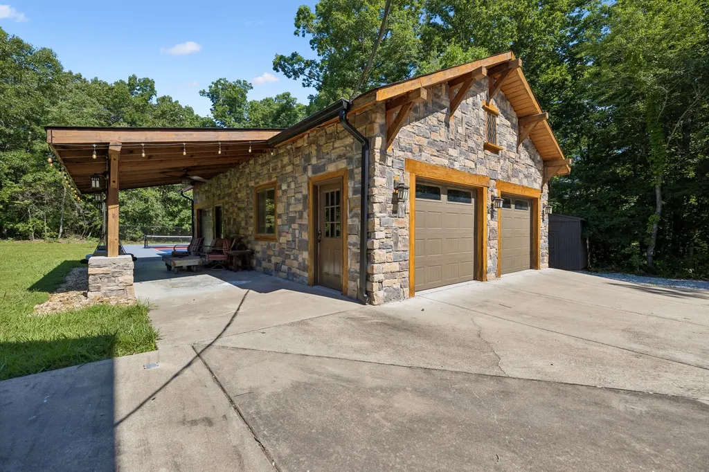 95 Bowman Court Waverly TN 37185
