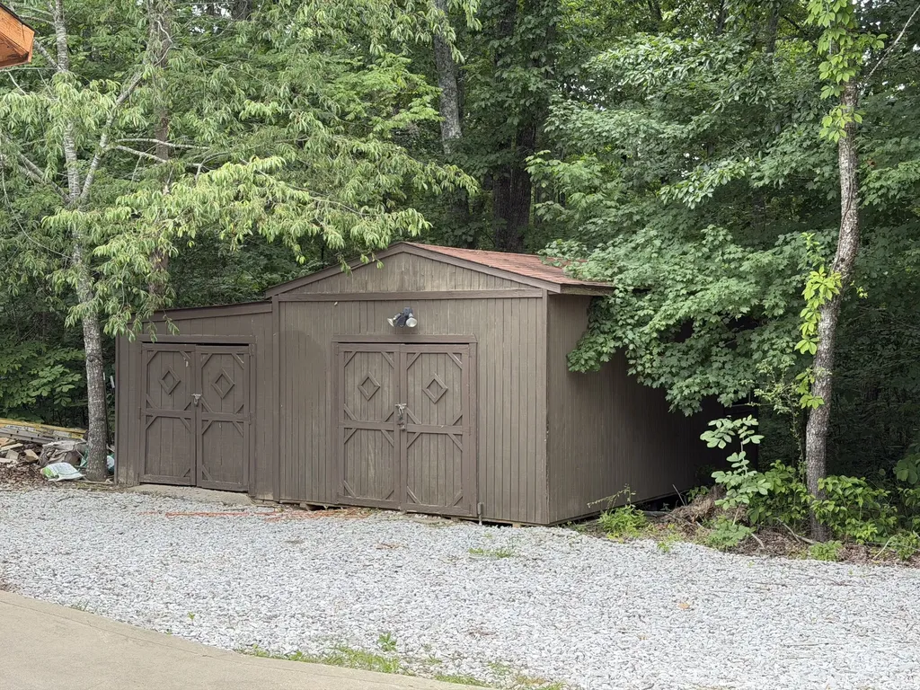 95 Bowman Court Waverly TN 37185