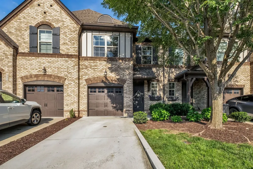 350 Coronado Pvt Circle Hendersonville TN 37075